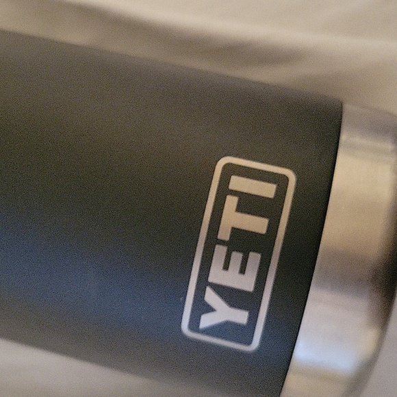 Yeti with 2 lid bottle top Alaska Pipeline Company Alyeska - Picture 3 of 5